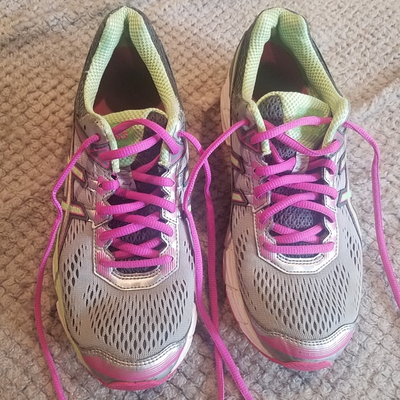 Asics - Picture 1 of 7